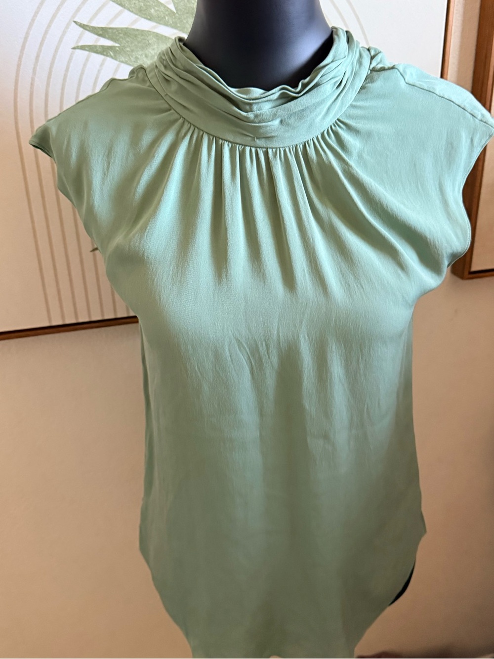 Veronica Beard Tristen 100% Silk Light Sage Draped Tie Neck Sleeveless Blouse - Picture 2 of 9